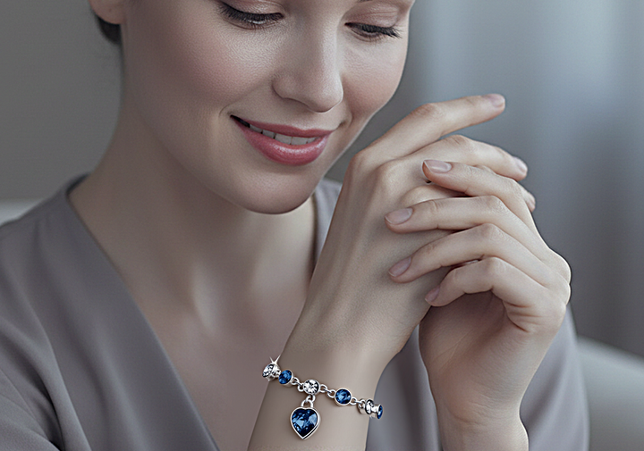 Blue and White Crystal Link Bracelet, #DB0303 – Della's Designs